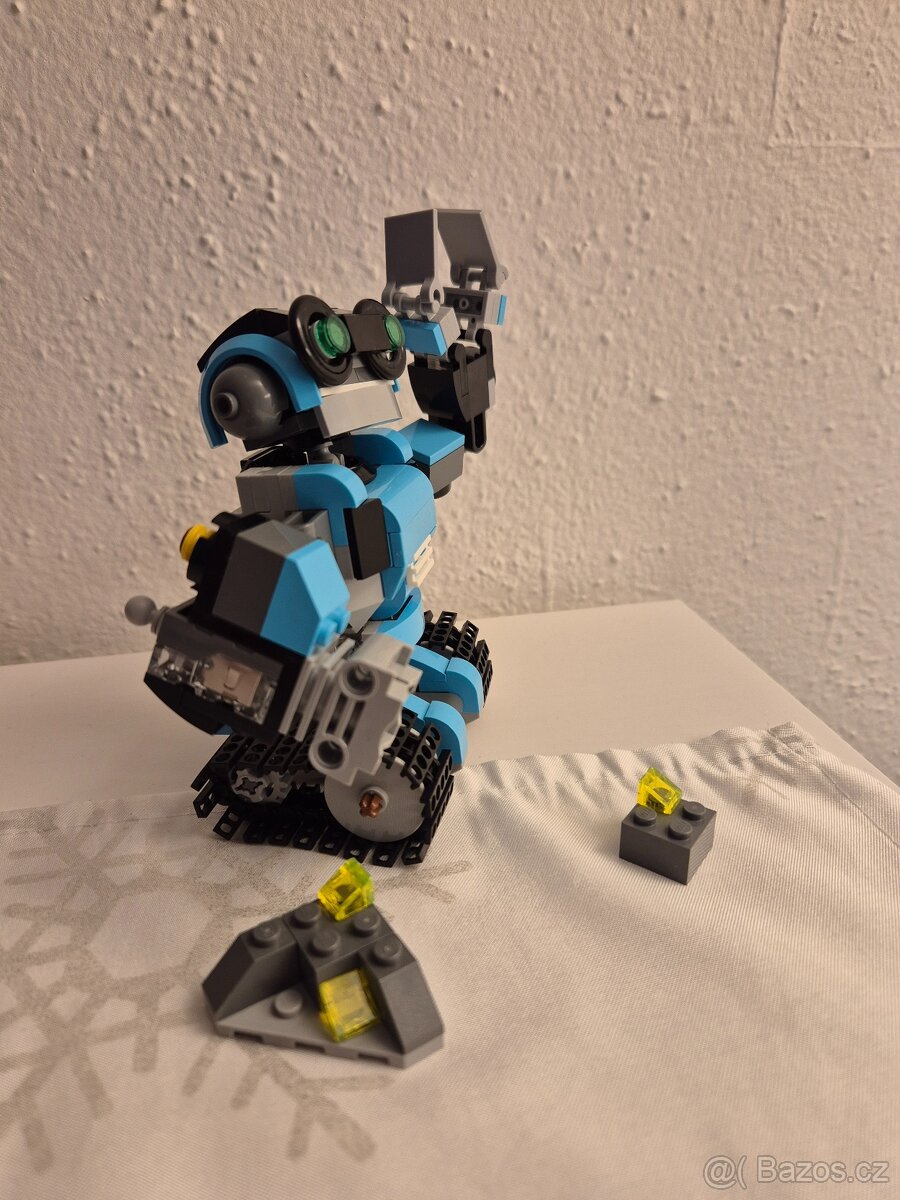 LEGO Creator 3v1 31062 Průzkumný robot - 2