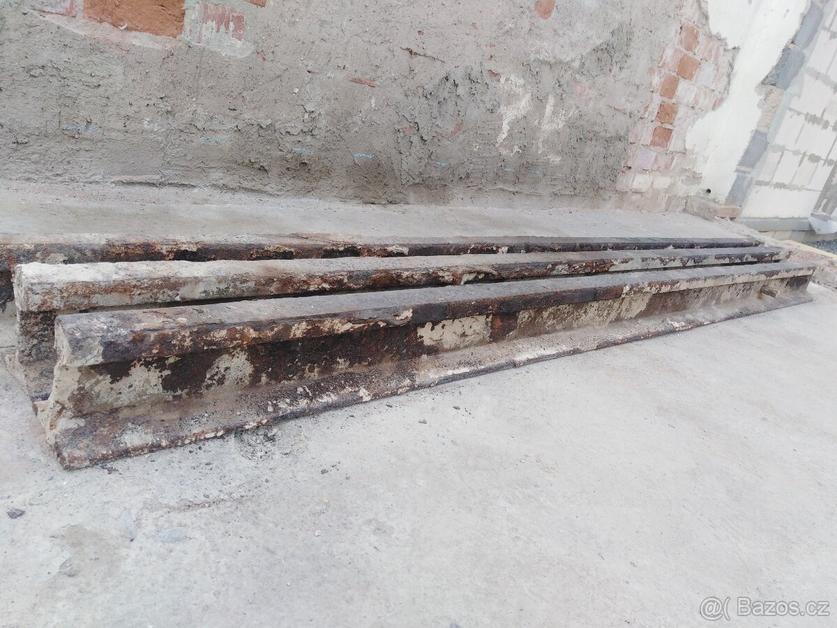 Prodám kolejnice, vhodné na překlad. - 2