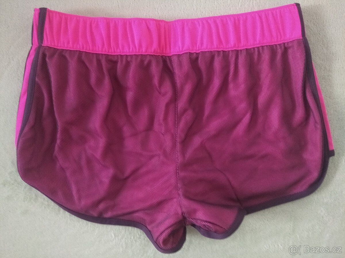 Dámské šortky Adidas vel.S NOVÉ - 2
