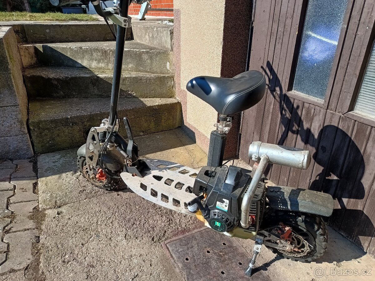 Benzinová koloběžka 2T - 2