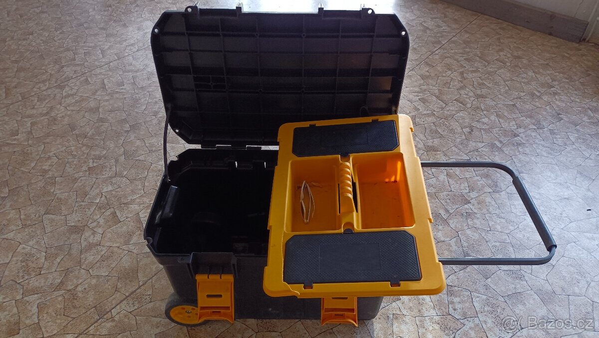 Bedna na nářadí DeWalt s kolečky - 2