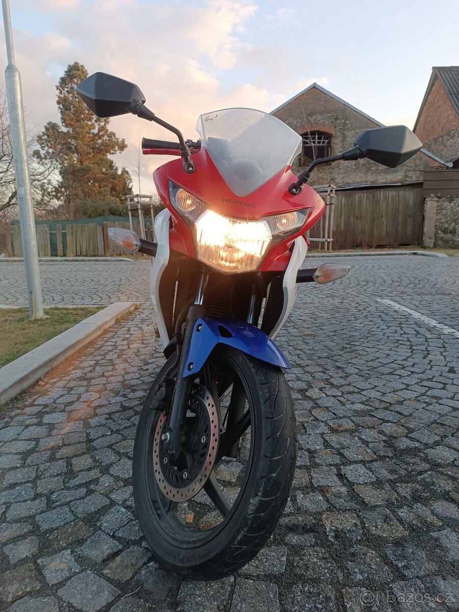 Honda CBR 125R 2012 - 2