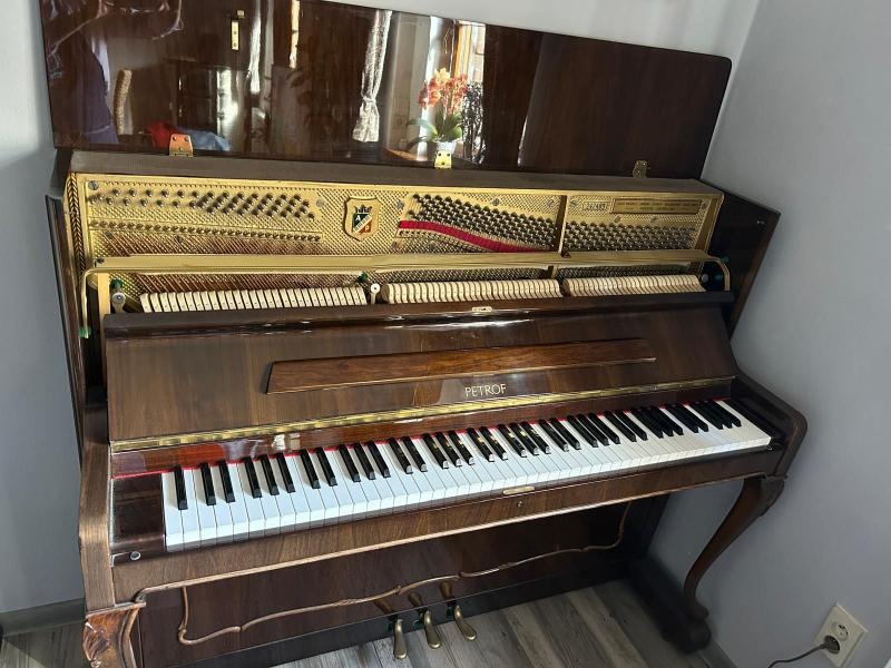 pianino Petrof - 2