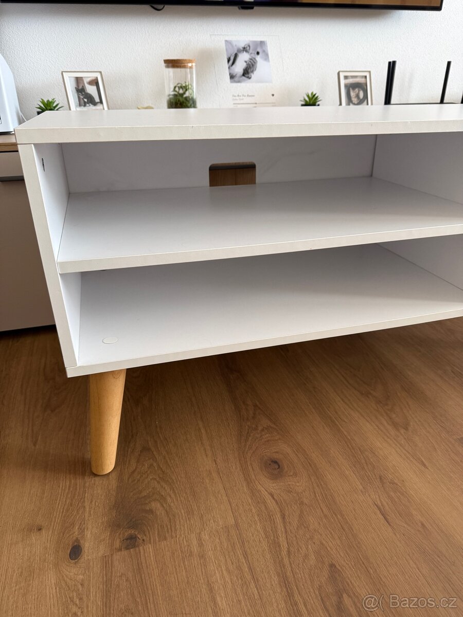 TV stolek - 2