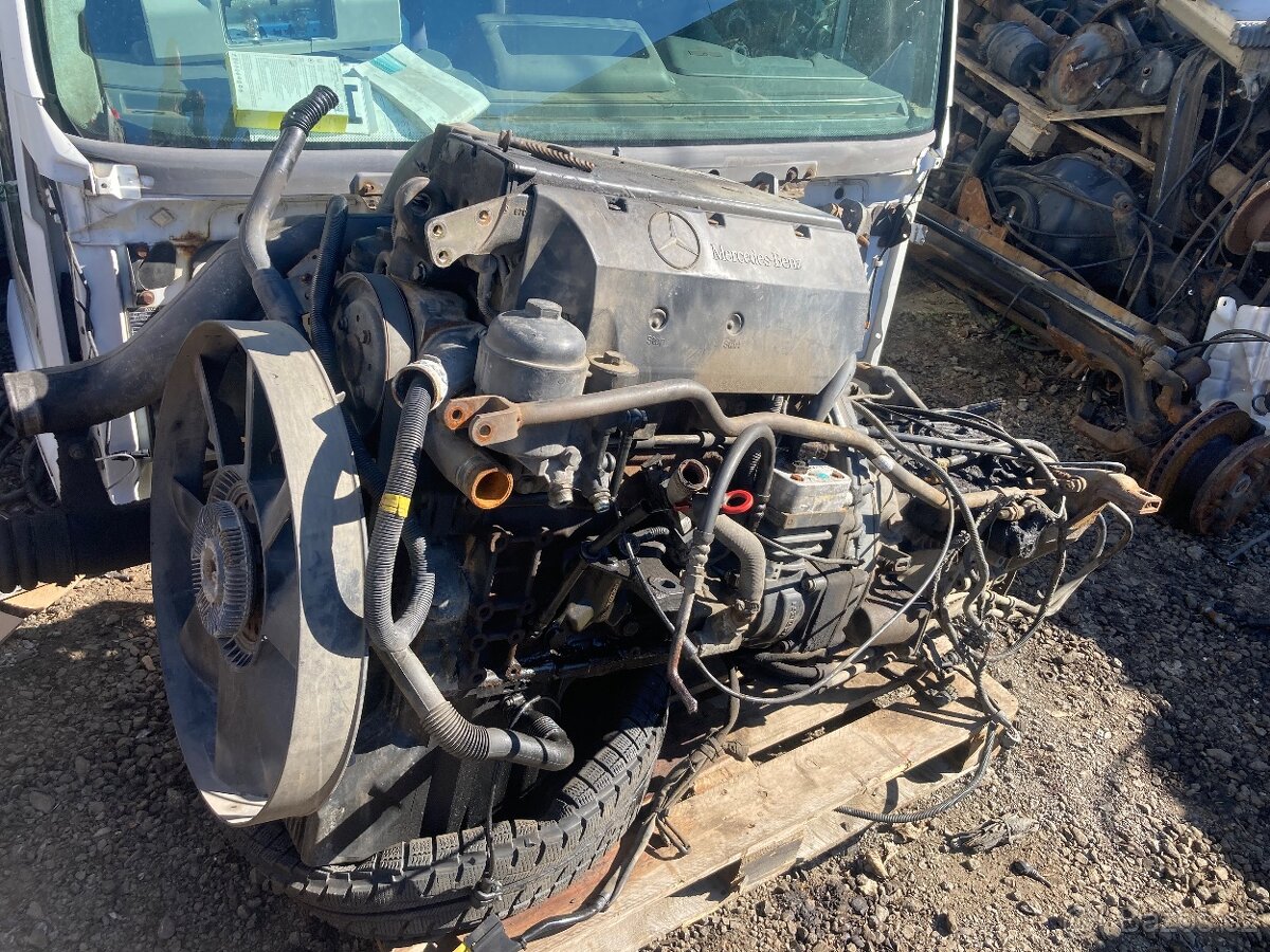 Motor Mercedes atego - 2