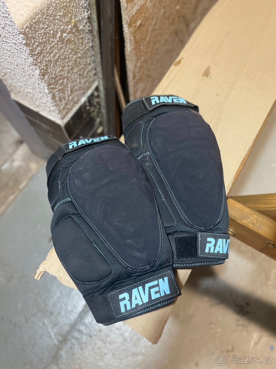 Raven Rine - Kolenní chrániče - 2