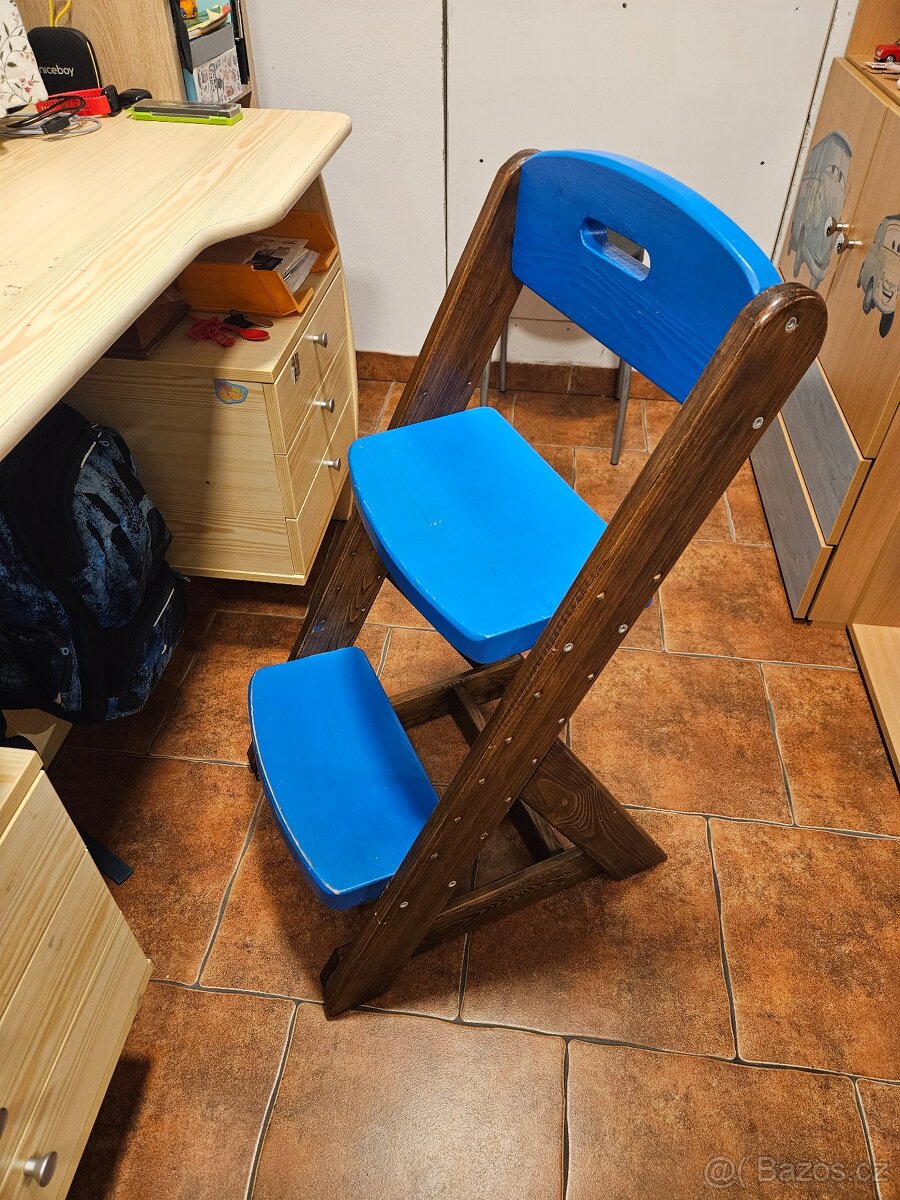 Rostoucí dřevěná židle - 2