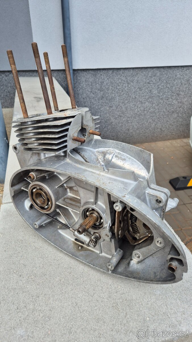 Kartery J250 kývačka typ 353 - 2