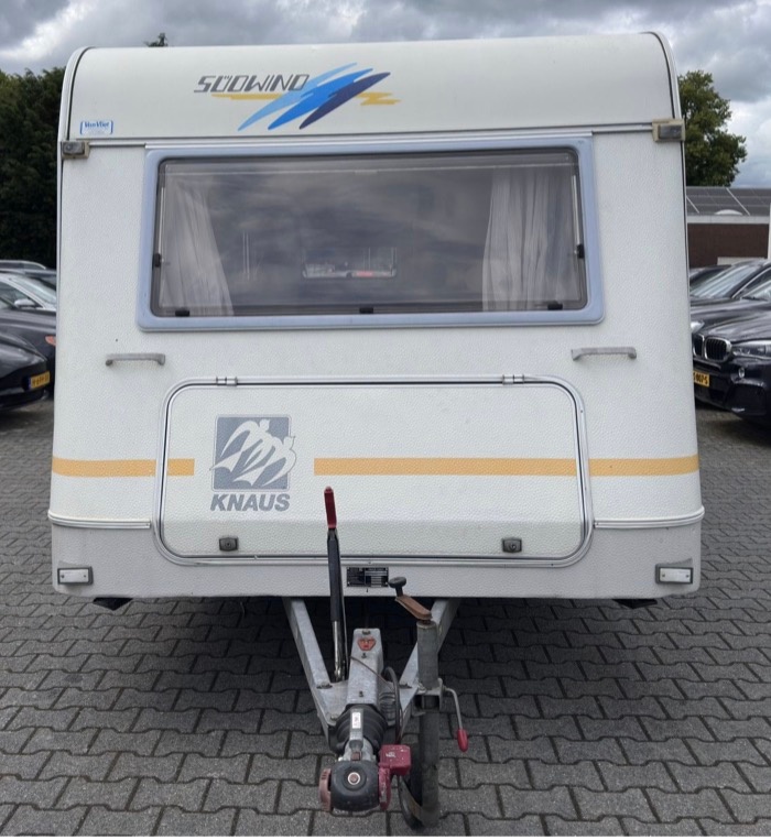 KNAUS SUDWIND 440-KAZETOVÁ MARKÝZA - 2