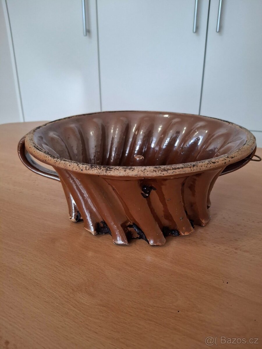 Starožitnosti. - 2