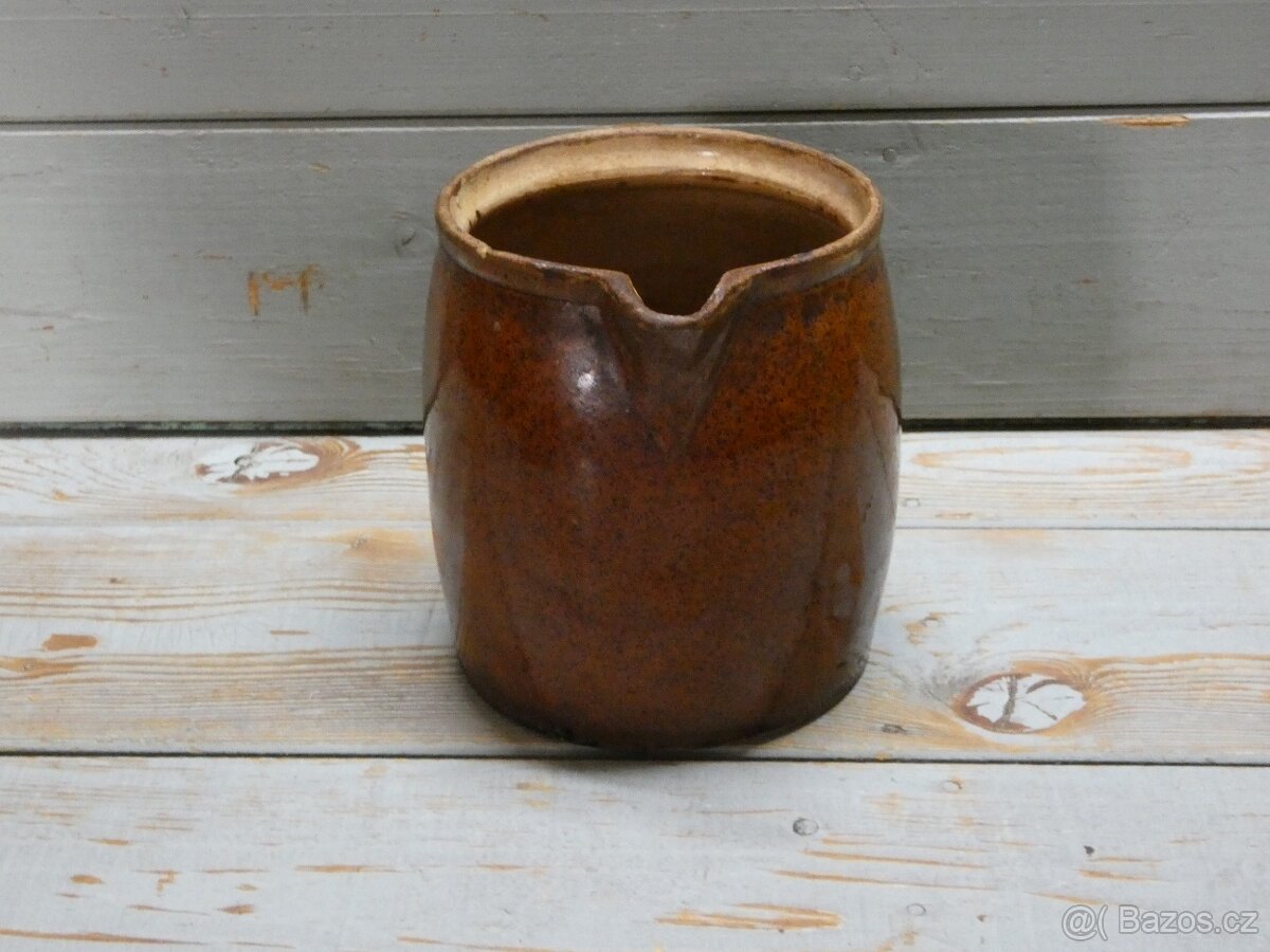 Kameninový mlékáč - 2