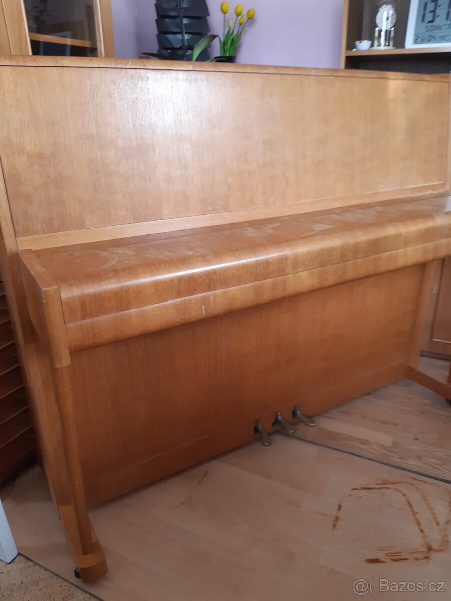 Pianino Scholze - Petrof - 2