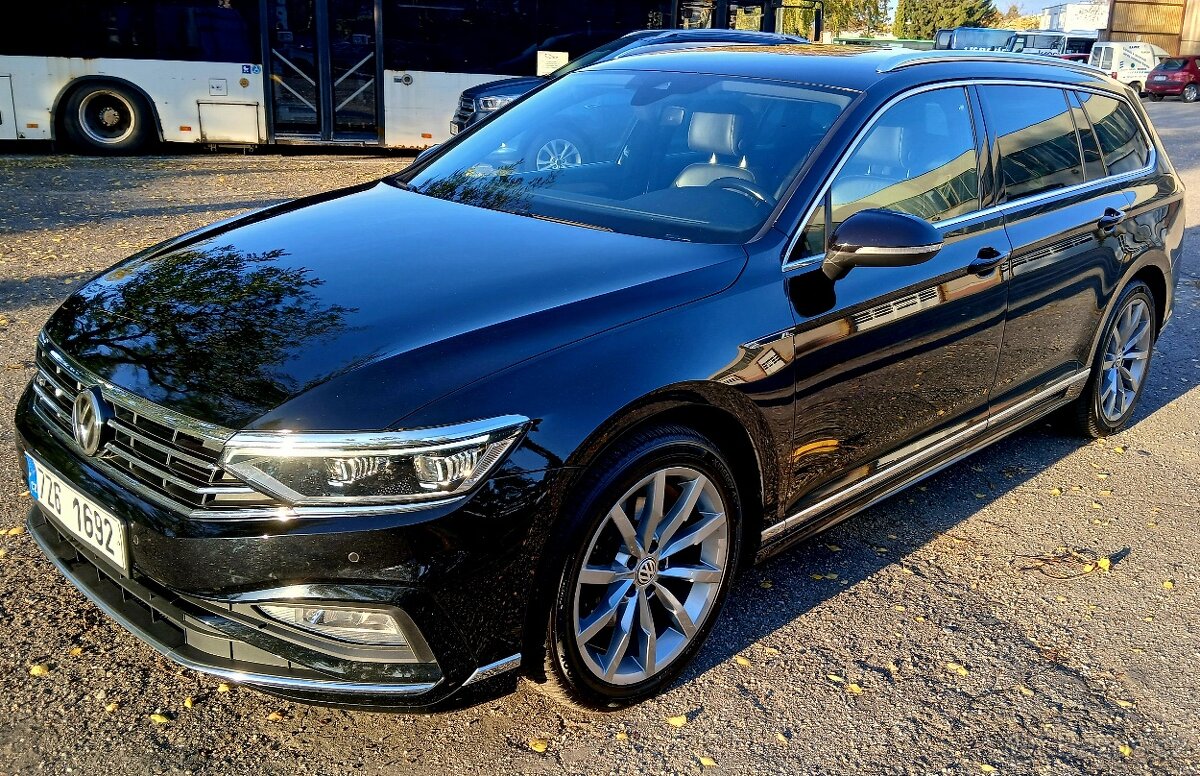 Passat 2,0 tdi dsg R-Line MATRIX,MASÁŽ,VIRTUÁL. - 2