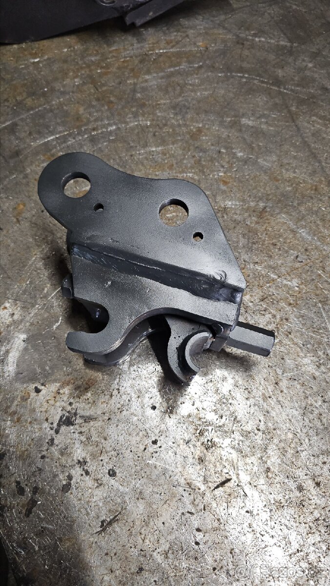 Rychloupínač pro čínský minibagr 1t - 2