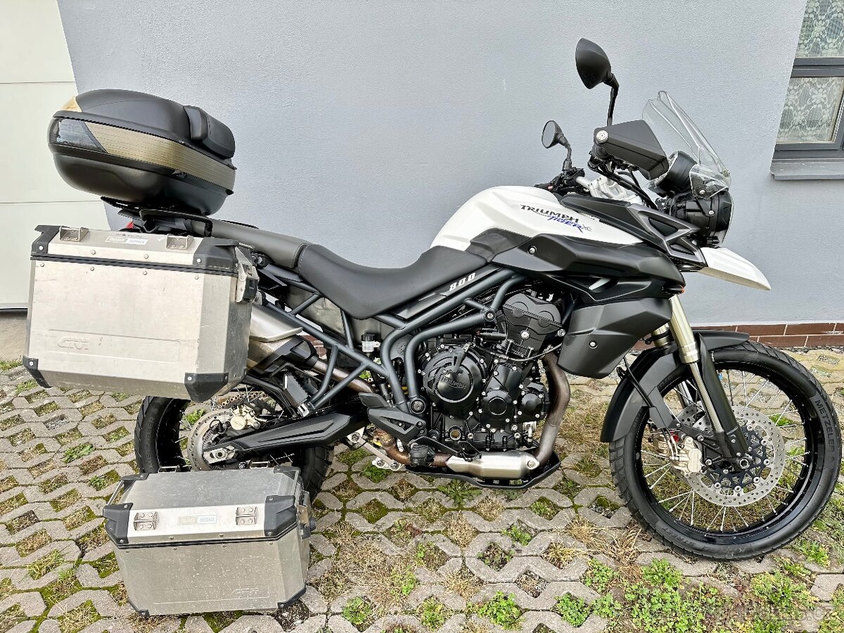 Triumph tiger 800 xc - 2