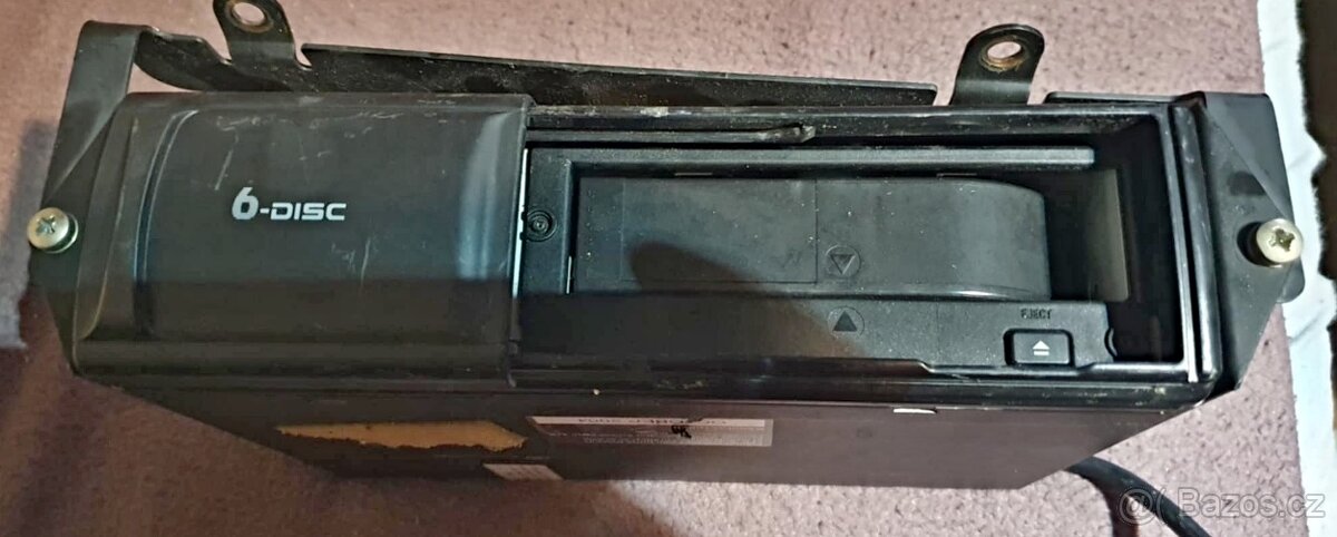 CD MENIC NA KONCERN VW NA 6 CD-MODEL CX-CV 1820LVC - 2