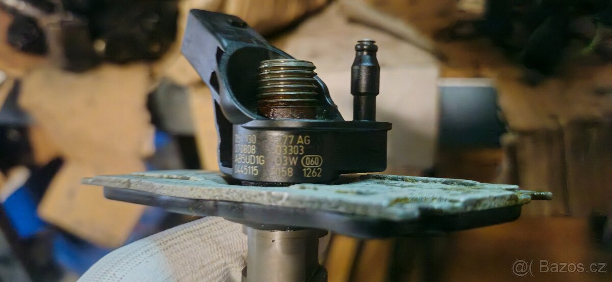 Vstriky vstrikovace 057130277ag 3.0 tdi - 2