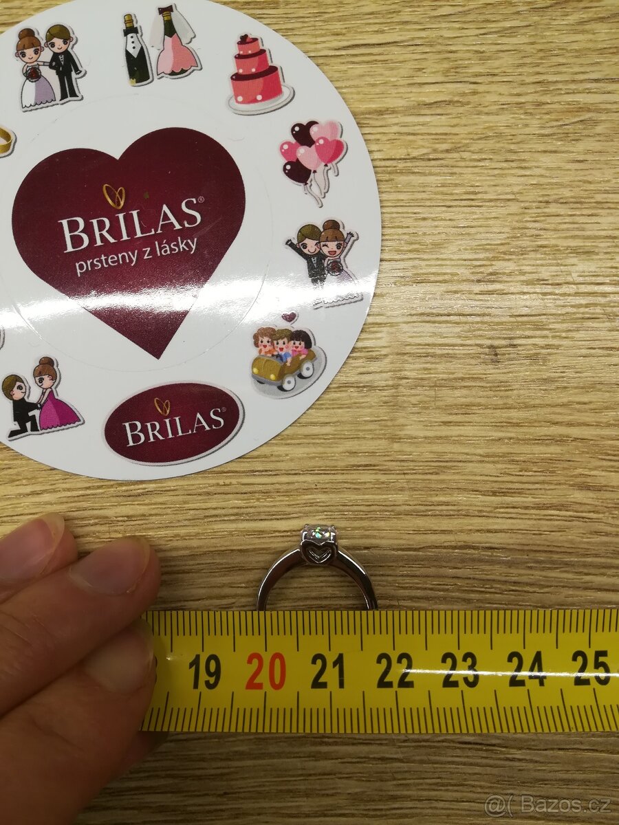 Stříbrný prstýnek se zirkonem - 2