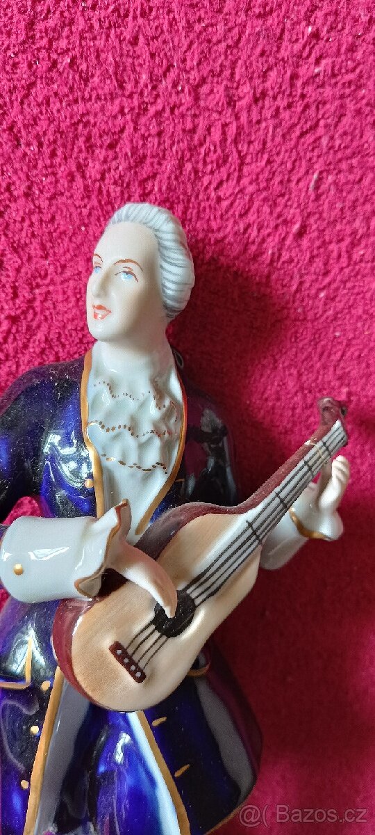 Soška Royal Dux - 2