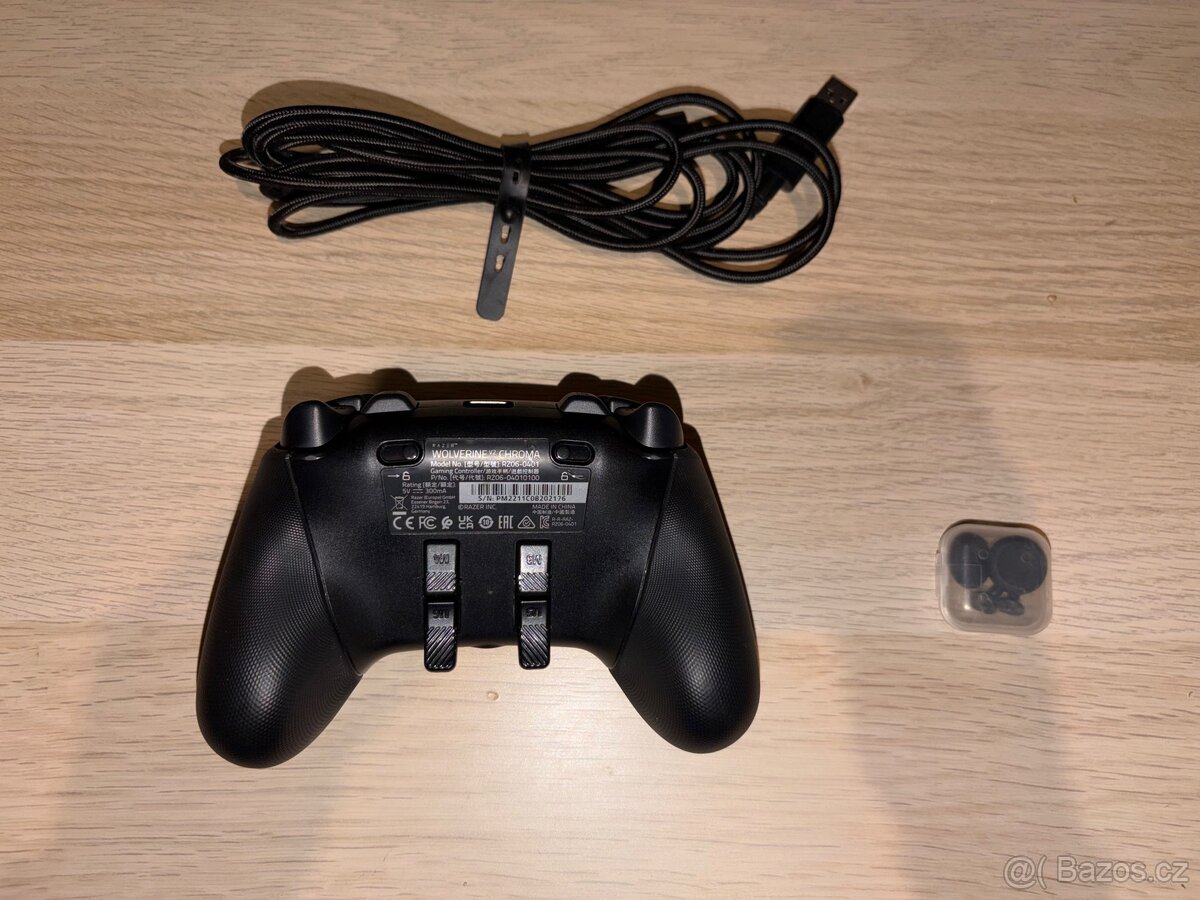 Ovladač Razer Wolverine V2 Chroma - 2