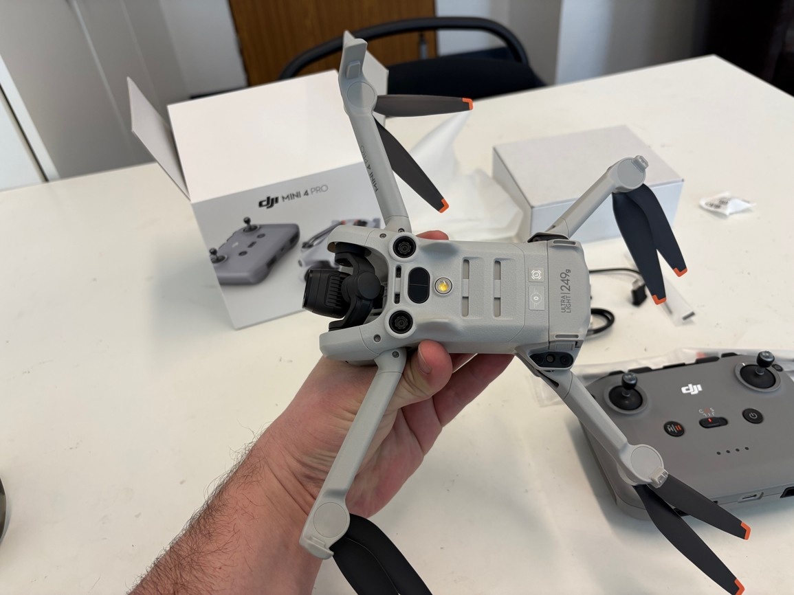 DJI mini 4 pro + ovladač + záruka - 2