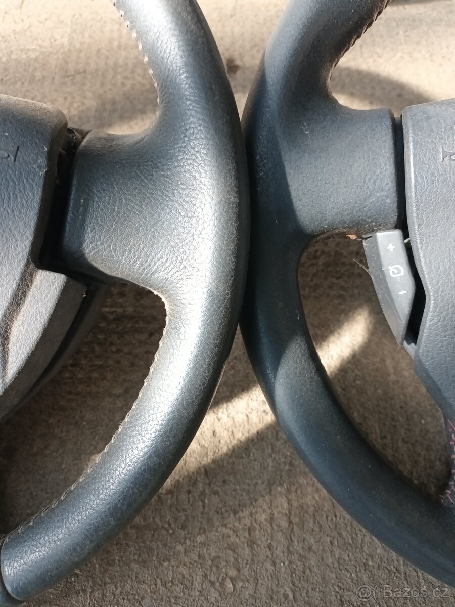 Volant renault thalia 2 .trafic espace - 2