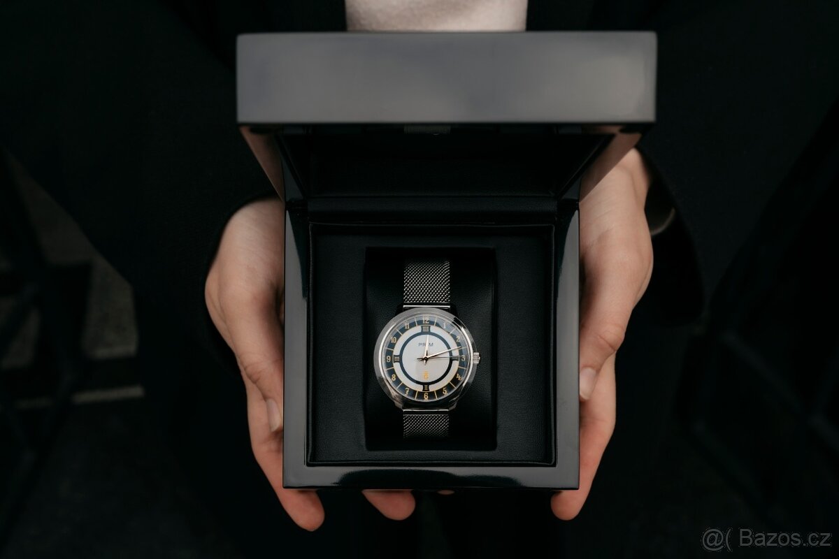 Limitovaná edice hodinek PRIM Linea Q HK 800 - 2