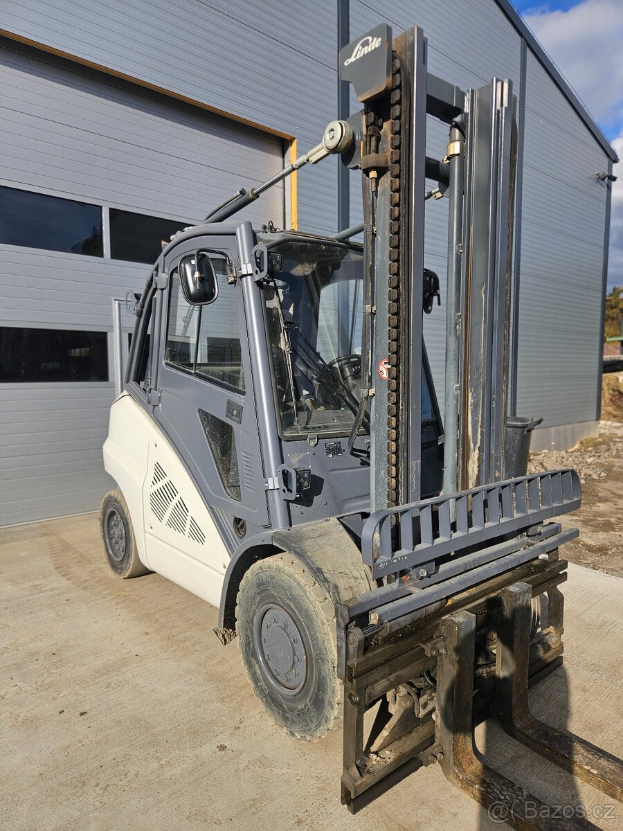 Vysokozdvižný vozík - VZV Linde H50D r.v. 2013 - 2