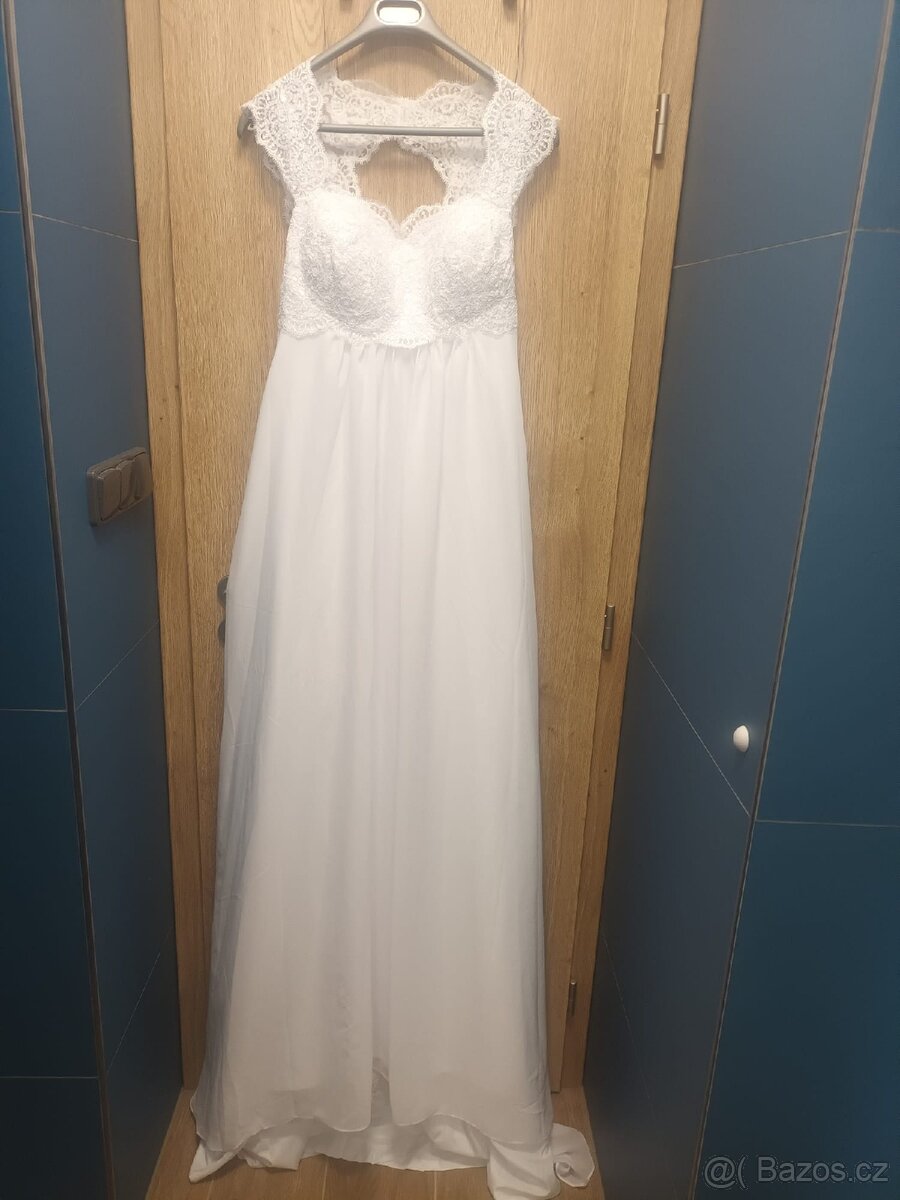 Svatební šaty šněrovací - 2