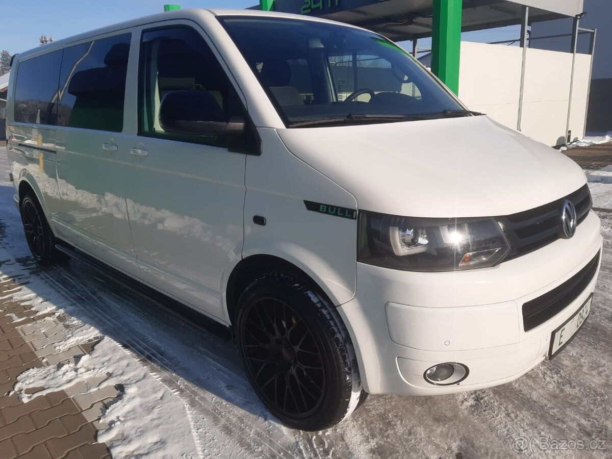 VW Transporter T5,1 2,0 103kw, 2014, 6míst, long, automat - 2