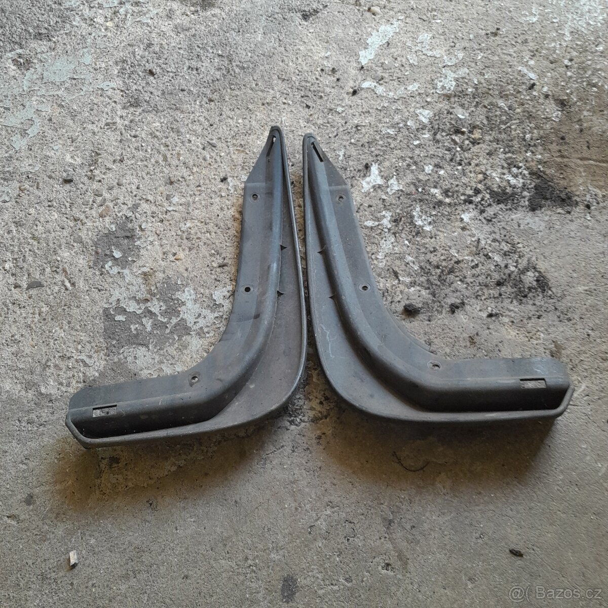 Škoda Superb II, zadní zástěrky 3T5 821 821/822 - 2