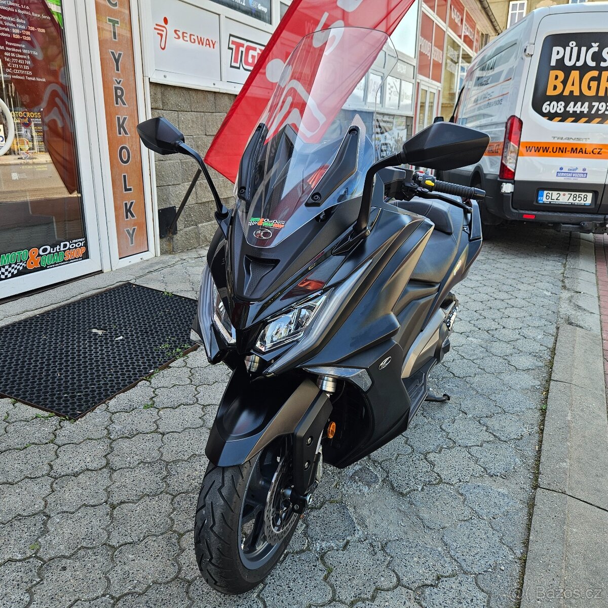 Kymco AK 550i ABS,ČR, Vyšší plexi, Výhřev rukojetí - 2