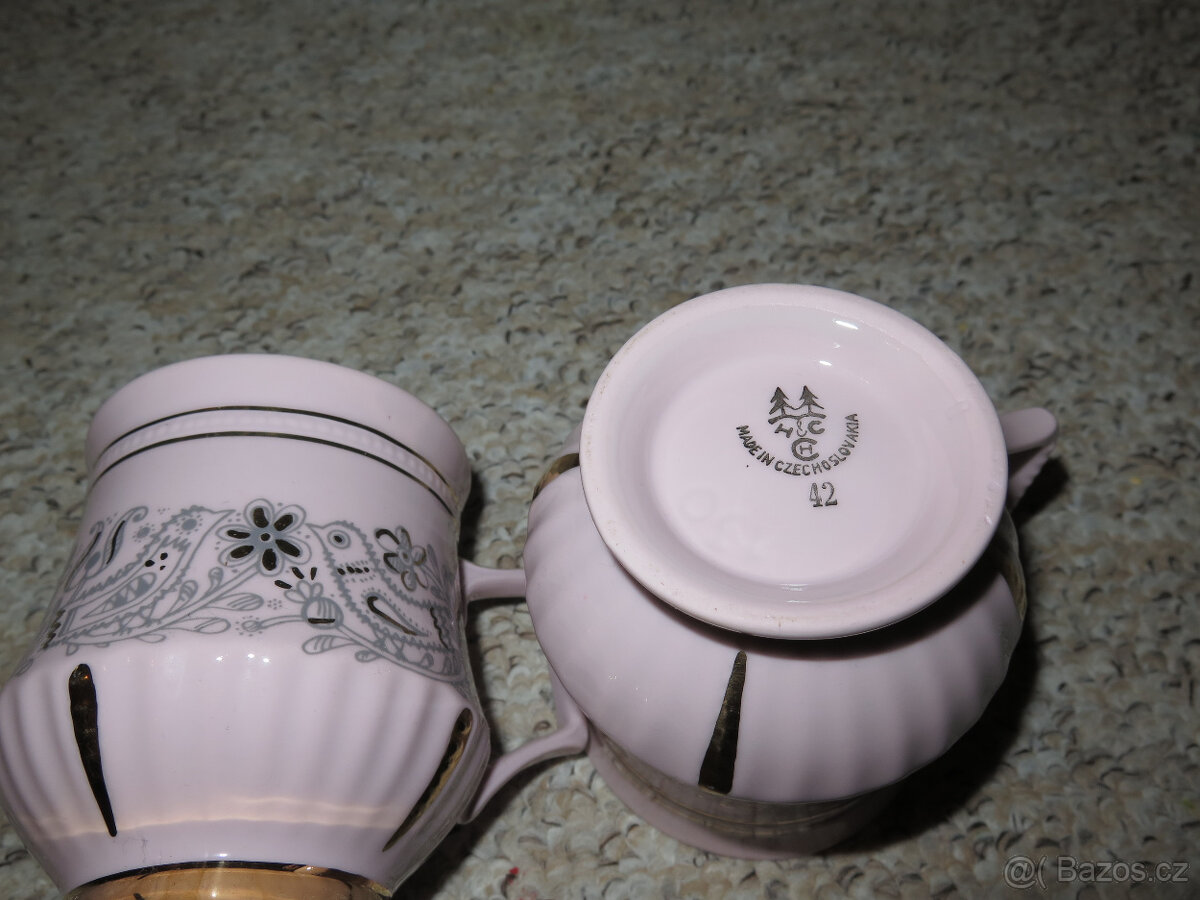 Prodám 2 ks mušláků (růžový porcelán) po babičce - 2