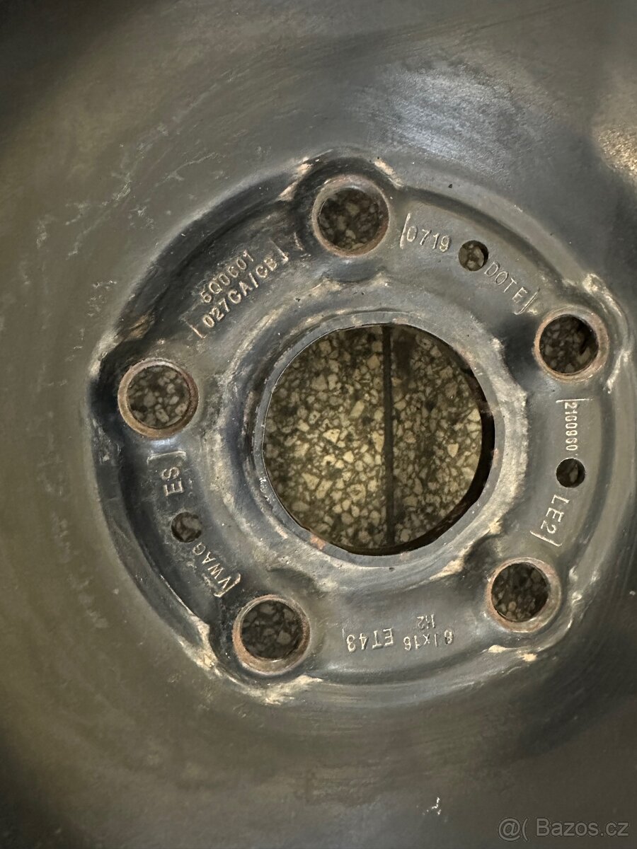 Plechové disky na Škoda VW Seat R16 - 2