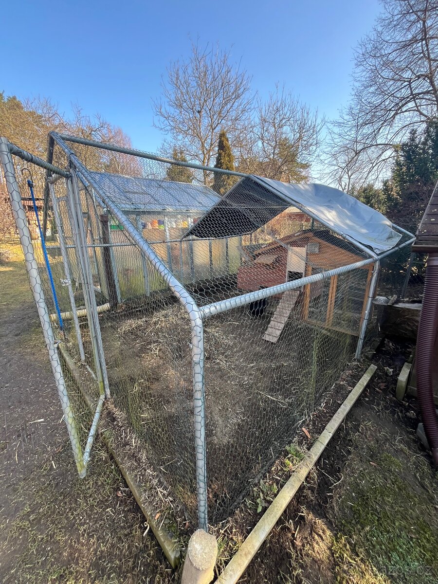 Výběh a kurník pro slepice - 2