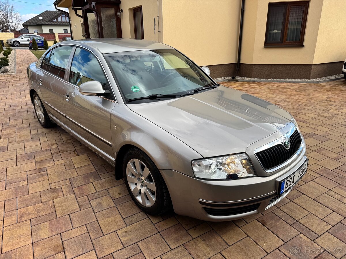 Škoda Superb 2.0TDI 103Kw Elegance - 2