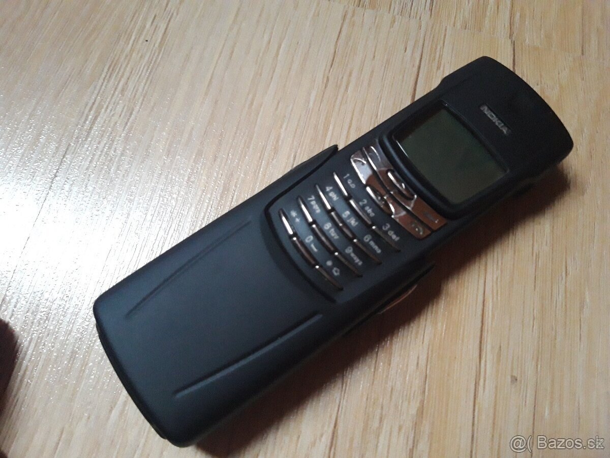 Nokia 8910 - 2