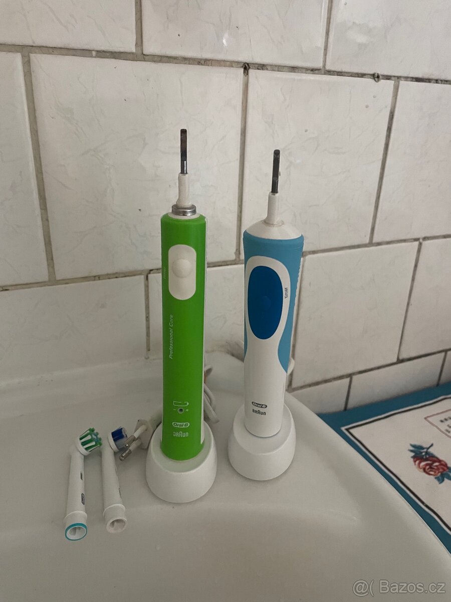 2x Elektrický kartáček Oral-B Braun - 2