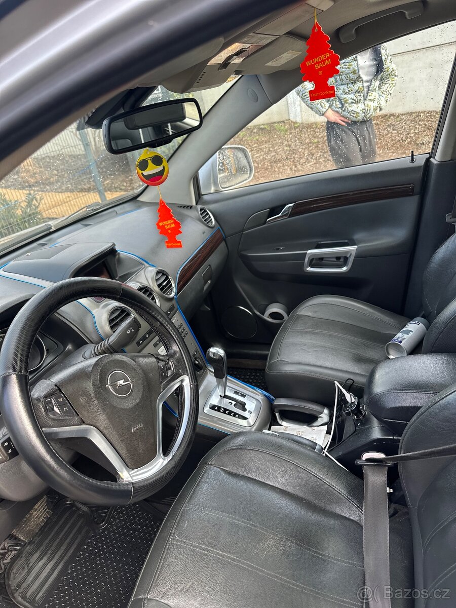 Opel Antara - 2