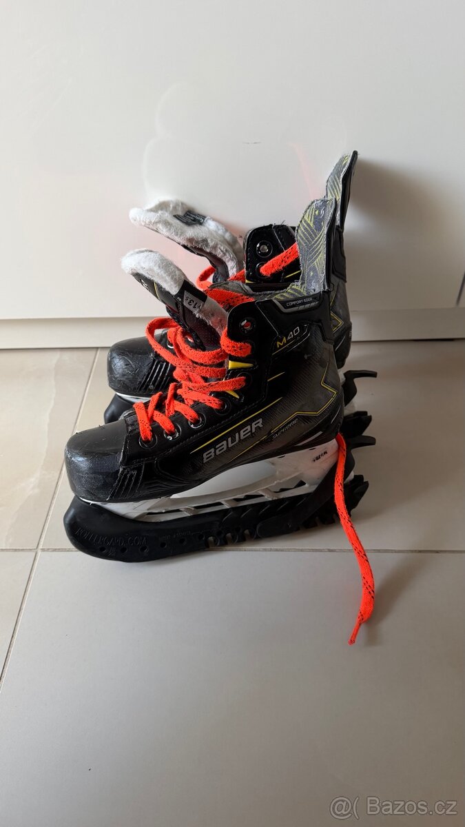 Bauer Supreme M40 YTH 13,5 - 2