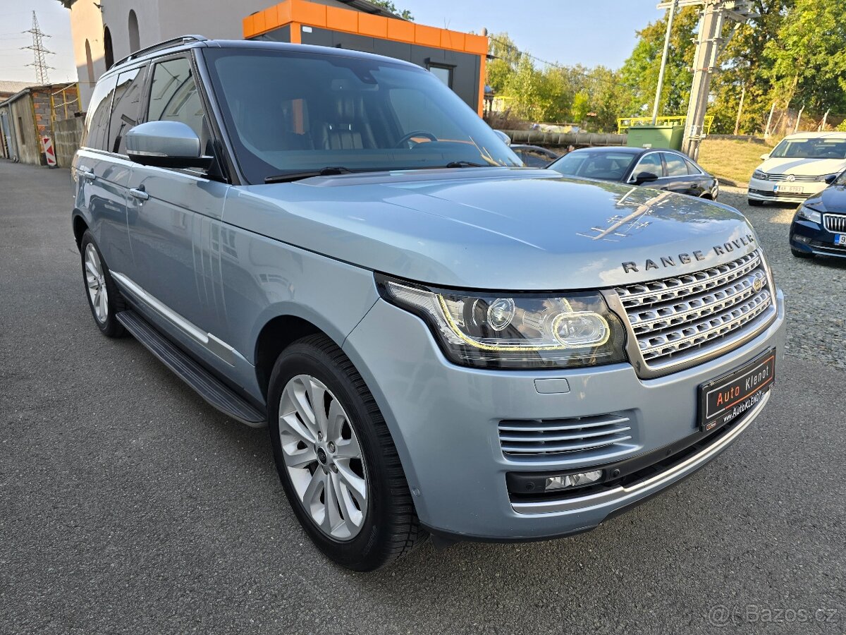 Land Rover Range Rover VOGUE 4,4 V8 250kW 4x4 /TAŽNÉ KAMERA