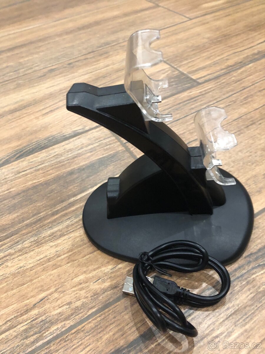 Nabíjecí stojan na ovladače PS4 - LED - 2