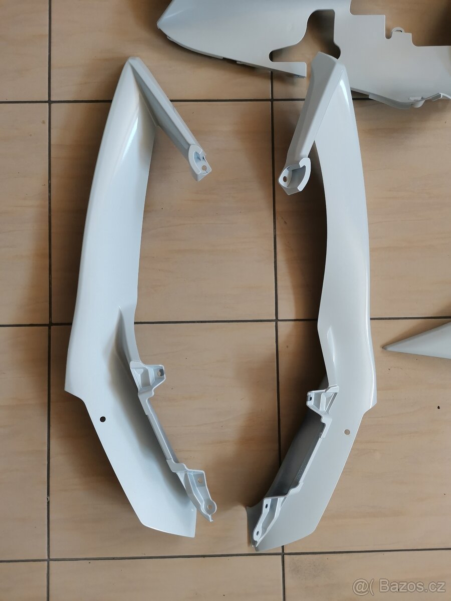 Yamaha YZF-R1 Soubor nových dílů - 2