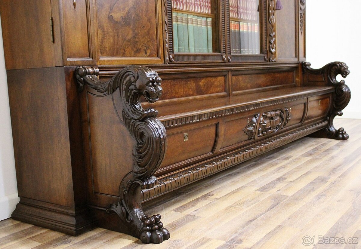 Starožitná neorenesanční knihovna s lavící - tlapy - 2