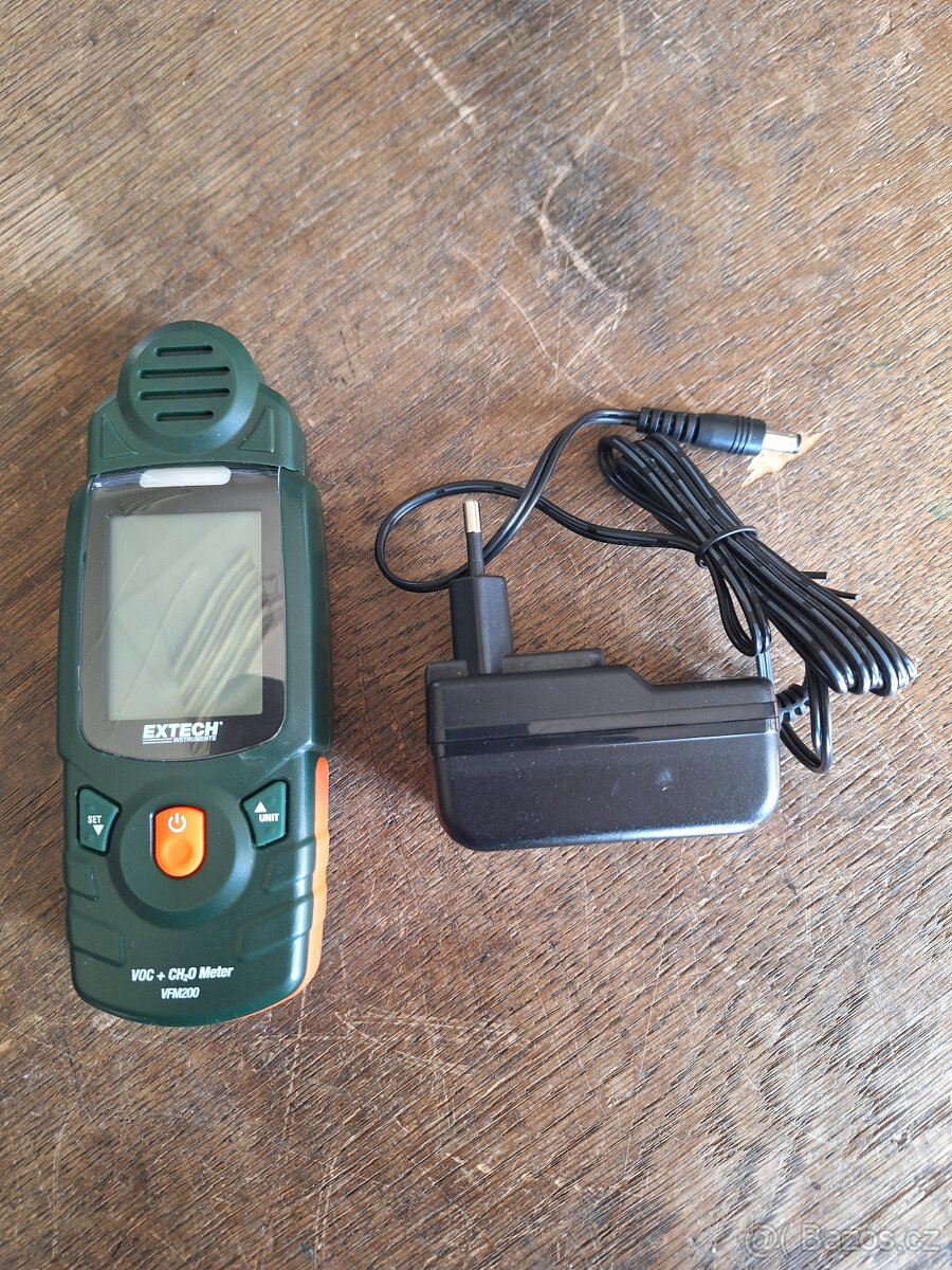 Měřič EXTECH VFM 200. - 2