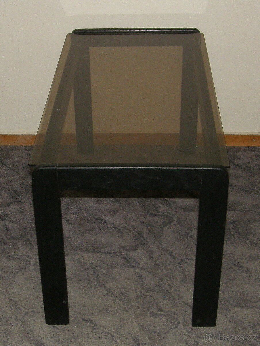 Konferenční stolek z masivu - 2