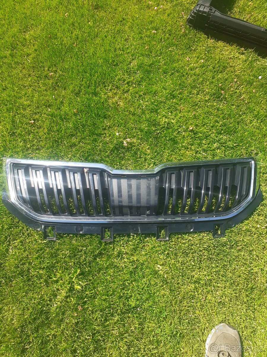 Škoda Karoq maska - 2