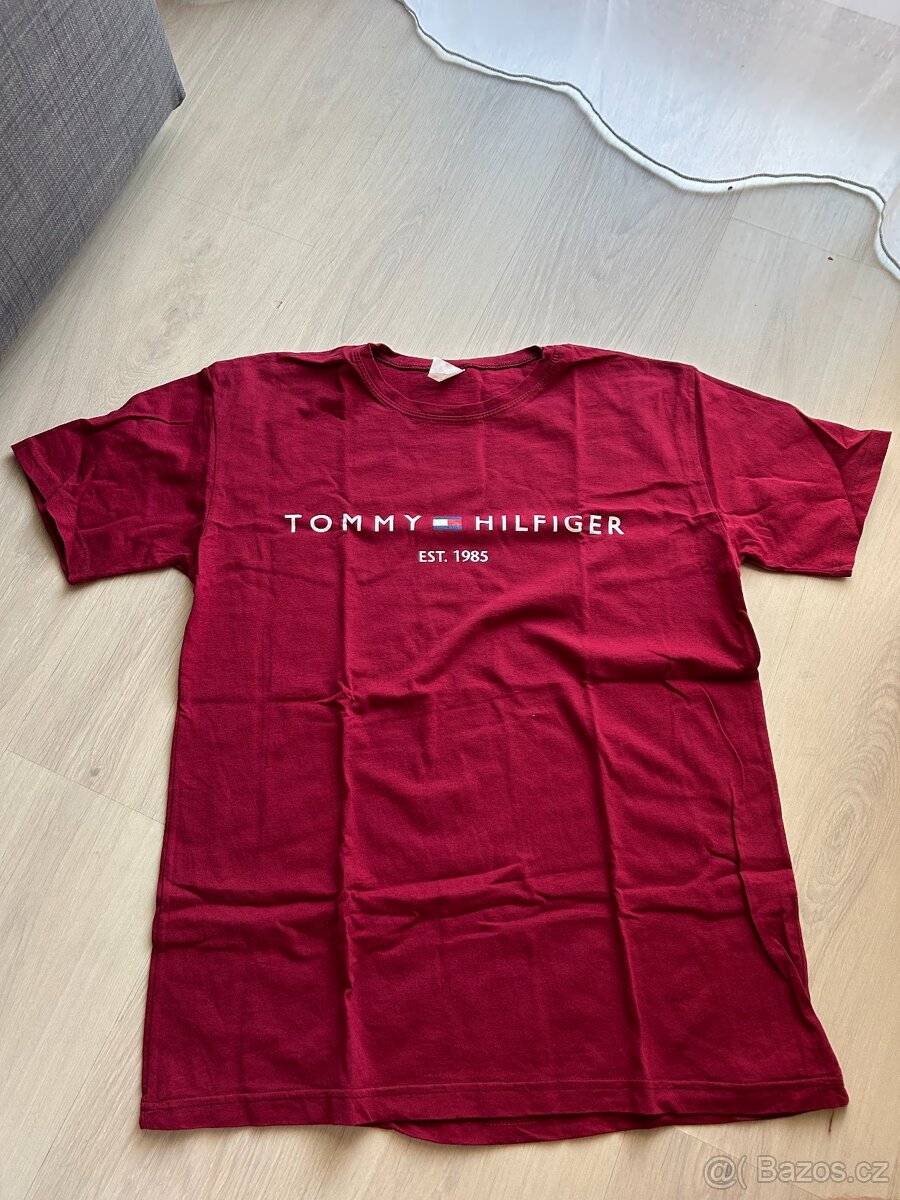 Tričko nové červené - 249 Kč - 2