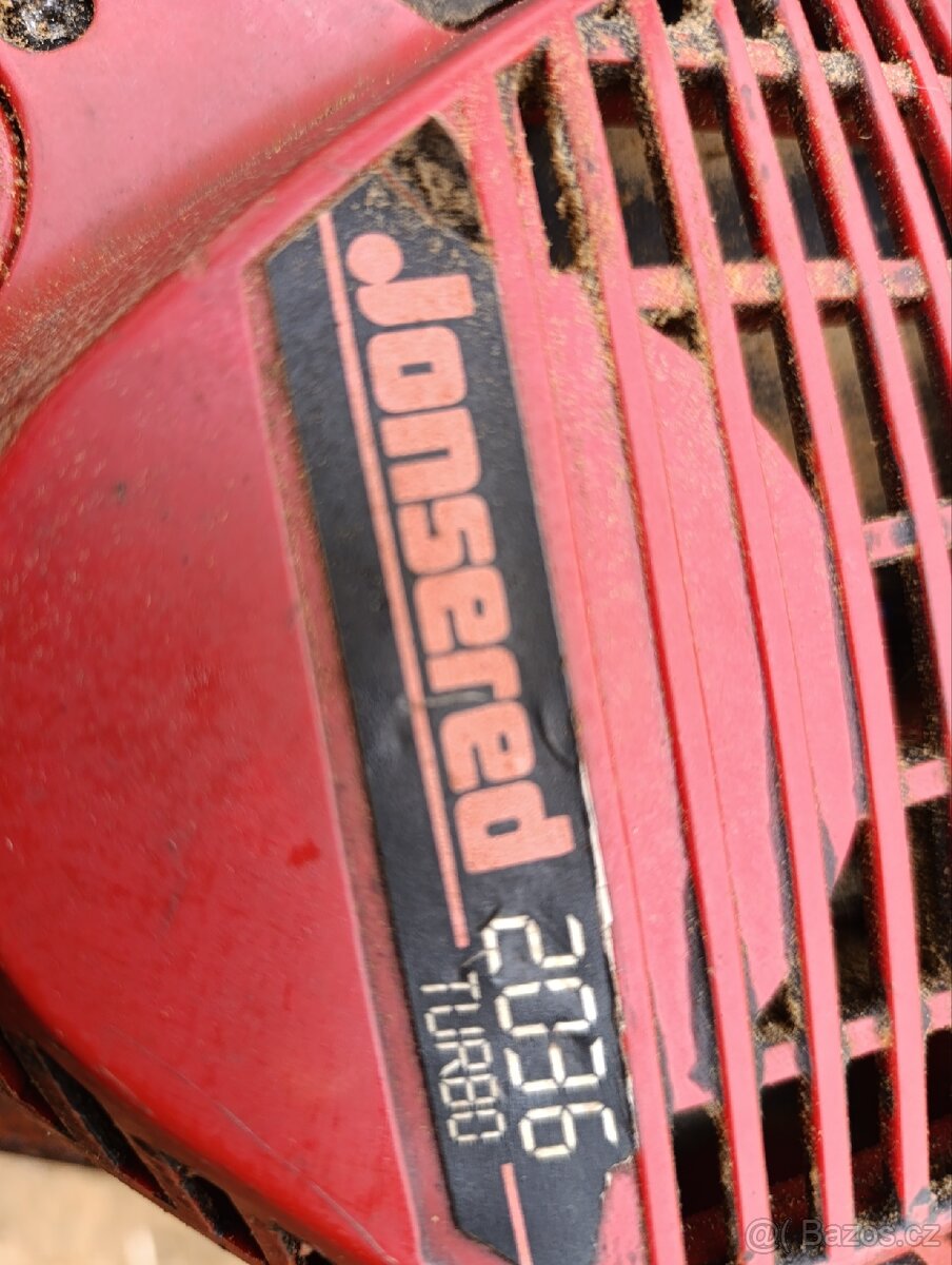 Motorová pila JONSERED - 2