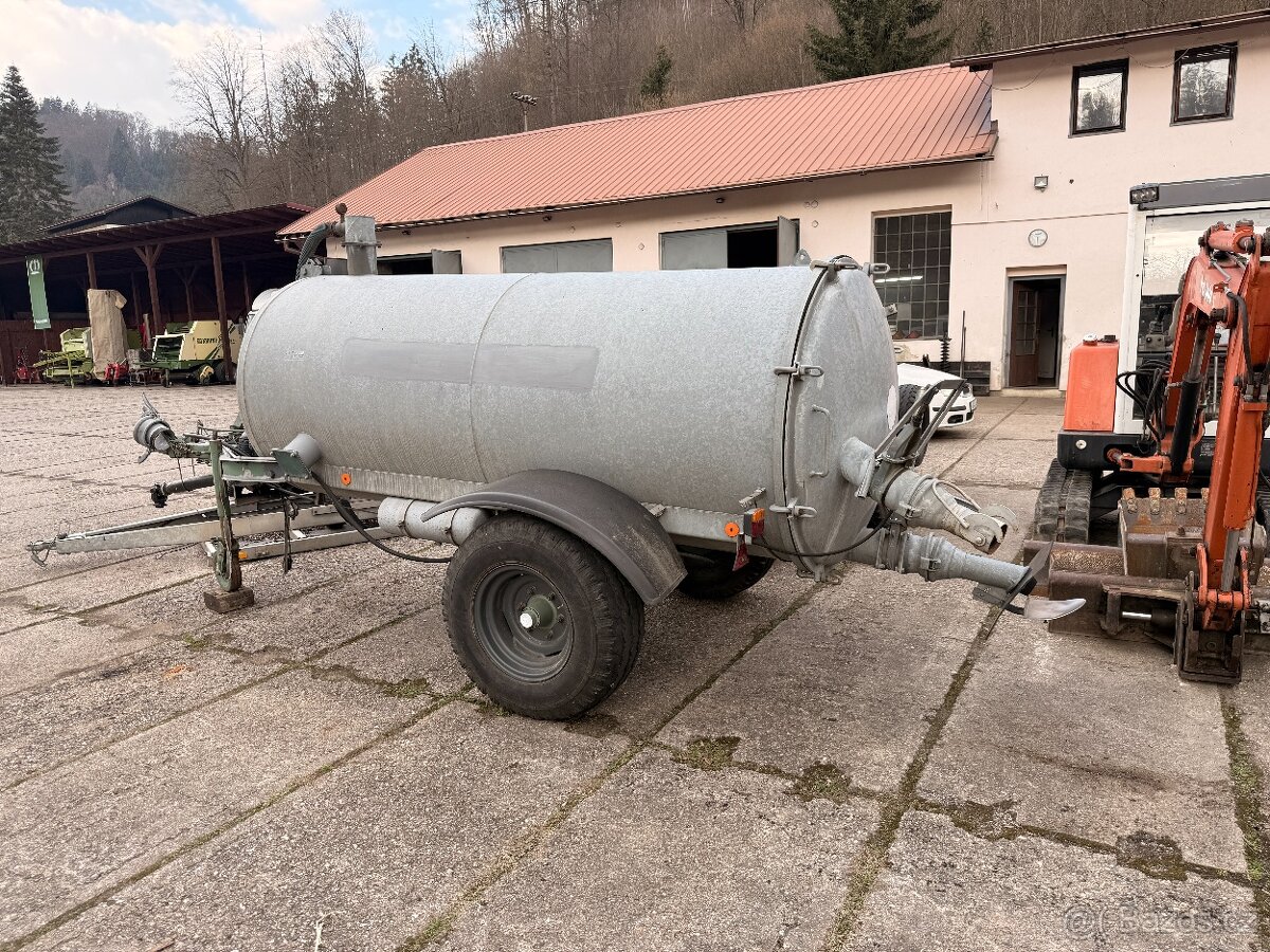 Fekální vůz 4 m3 - 2